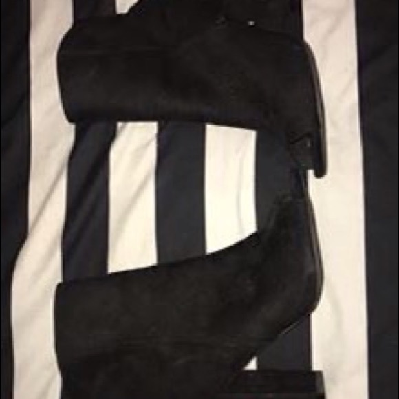 Charlotte Rousse Booties - Picture 4 of 4